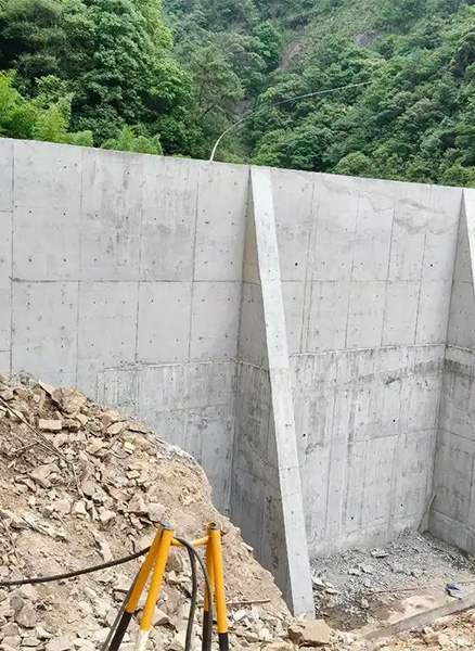 邯郸武安重力式挡土墙